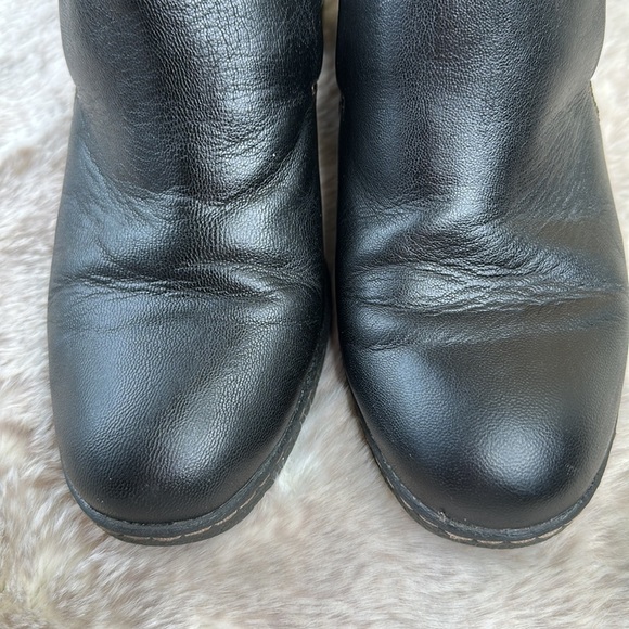 b.o.c. | Black Slip-On Stacked Heel Shoe - Picture 8 of 13